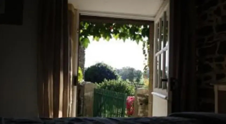 Côté Cour