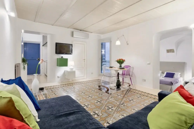 Monserrato Design Apartment in Navona