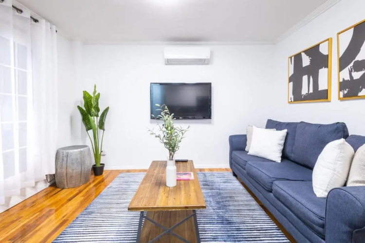 26-1c New 1BR Gramercy W D Shared Outdoor