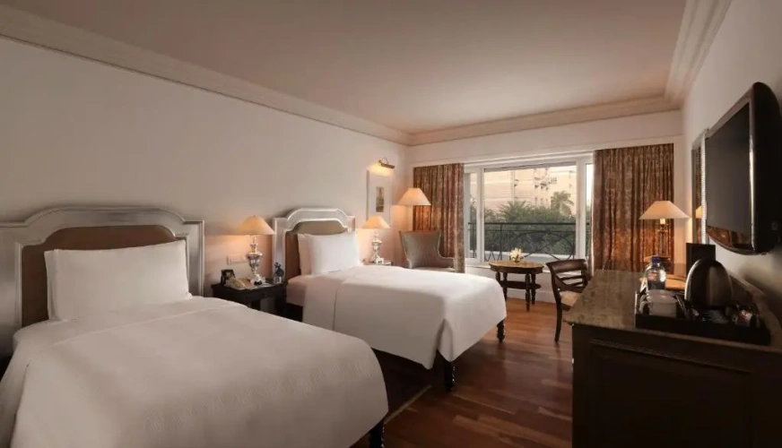 Hilton Twin guestroom
