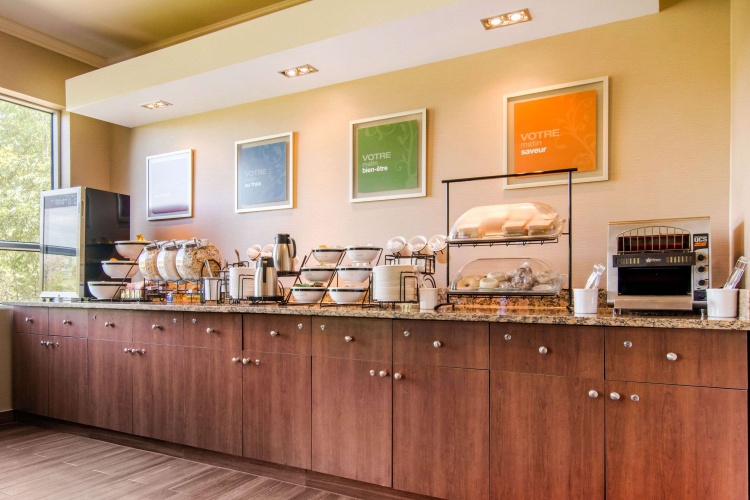 Comfort Inn & Suites photo 15