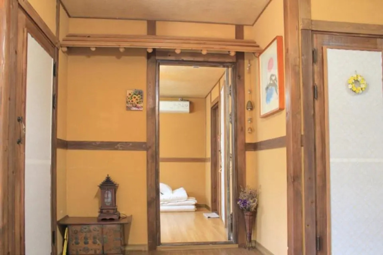 Haengjin Guesthouse
