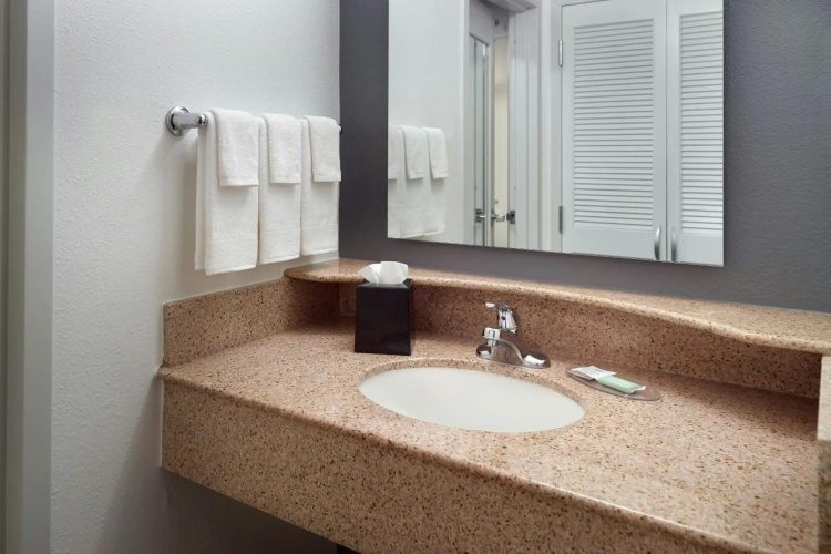 Courtyard by Marriott Tallahassee Downtown/Capitol