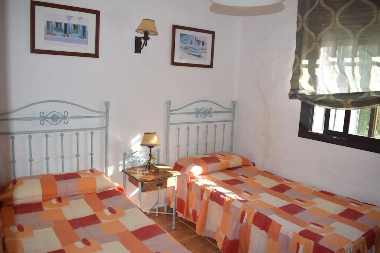 3 Bedrooms Villa