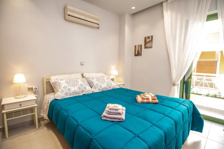 Loutraki House