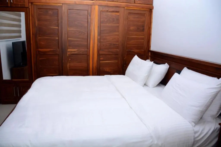 Entire 2 Bedroom Apartment with A/C