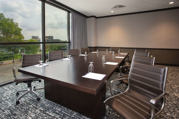 Doubletree By Hilton Lansing photo 9