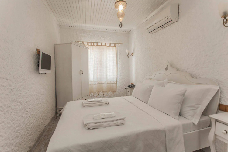 Alacati Alanur Otel
