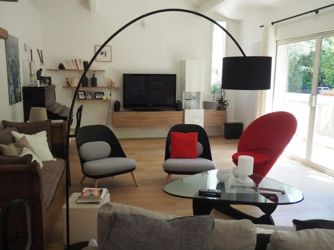 Lavinia Home