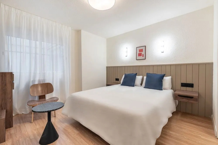 Granada Suites by Olala Homes