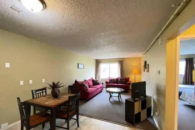 Great North Lodging