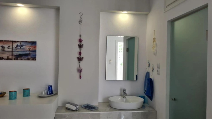 Mila Malia Suites