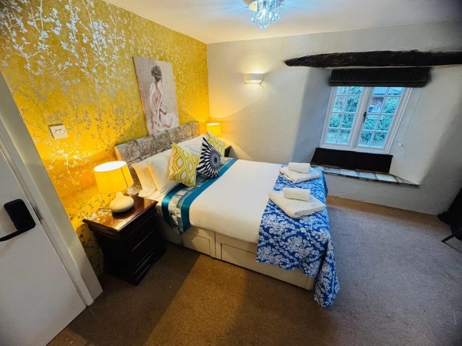 Deluxe Suite