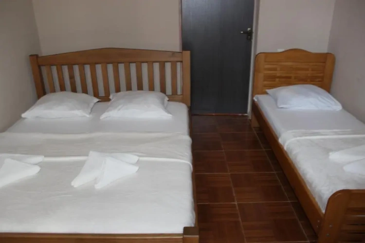 Standard Triple room with balcony