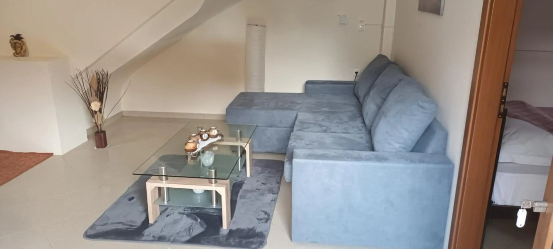 Mary's apartment