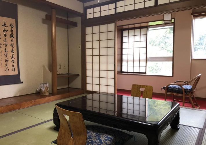 Iwamuro Slow Hostel