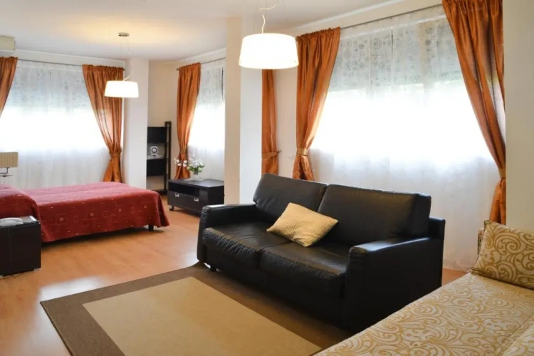 Deluxe Quadruple room