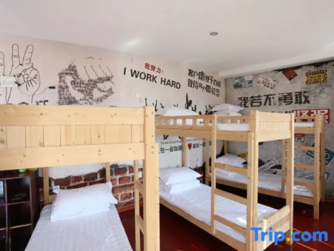 Bed in Dorm