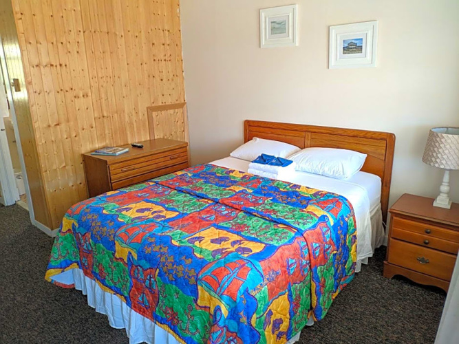 Standard room with street view