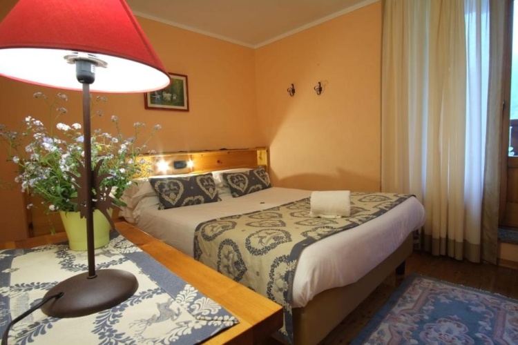 Standard Double room with view