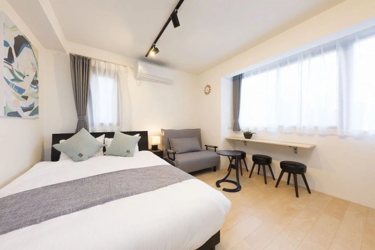 1 Bedroom Apartment