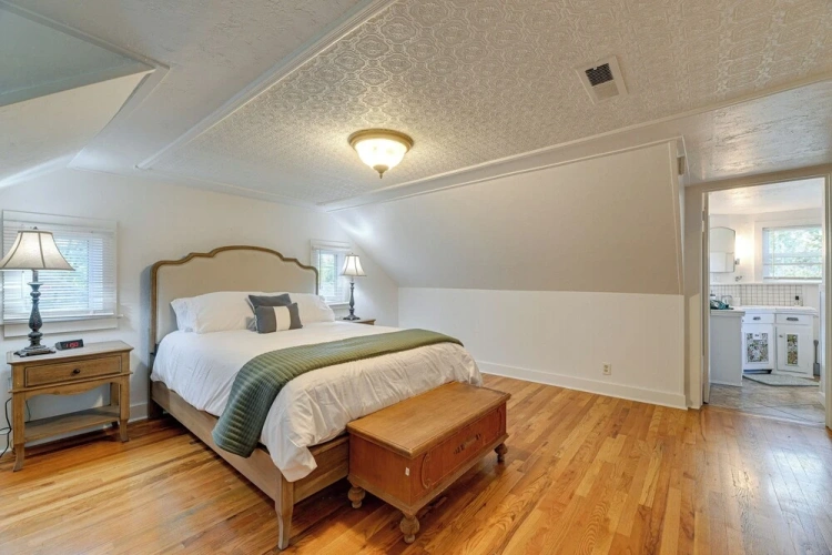 2 Bedrooms Cottage