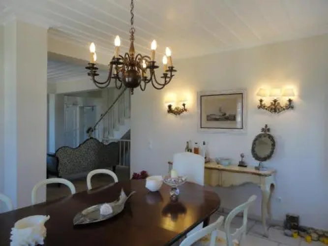 House Aquata