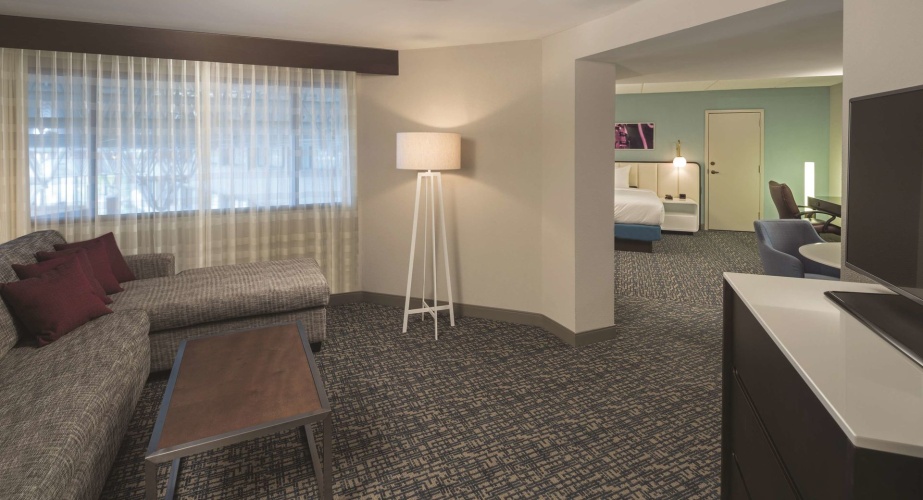 DoubleTree by Hilton Hotel Austin Northwest Arboretum photo 8