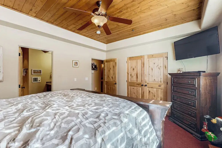 Steps to Brian Head Resort: Ski Home w/ Games
