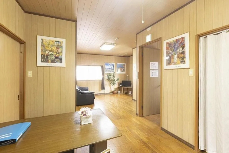 Guest House Shine Bright