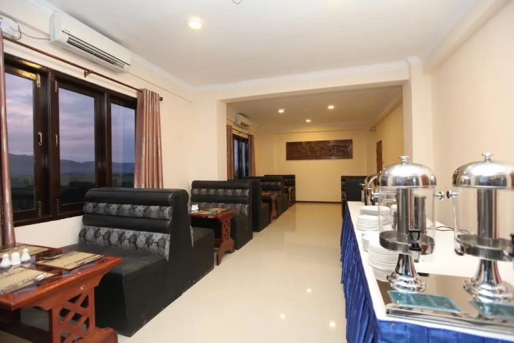 The Hotel Emperor Inle