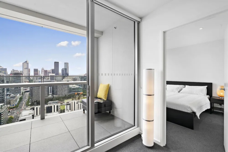 ABIGAIL, 2BDR Docklands Apartment