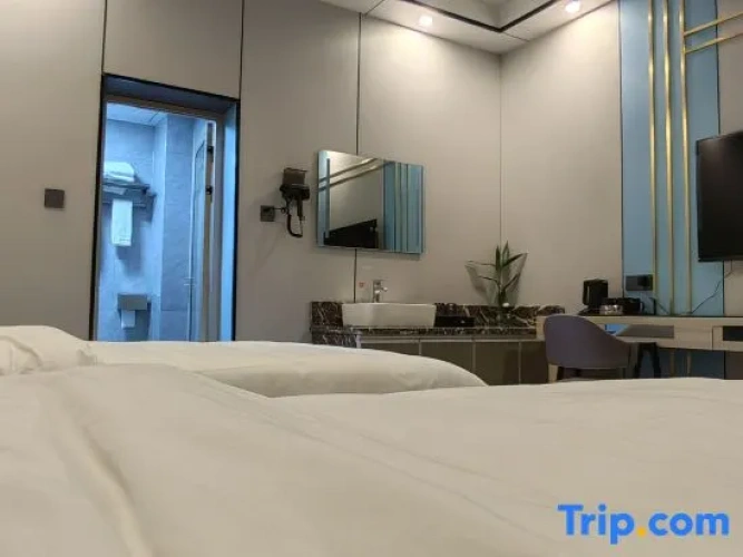 Deluxe Double Suite