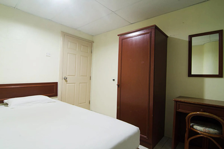 Coral Bay Resort