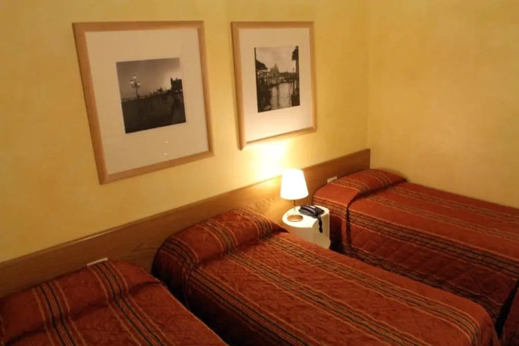 Triple room
