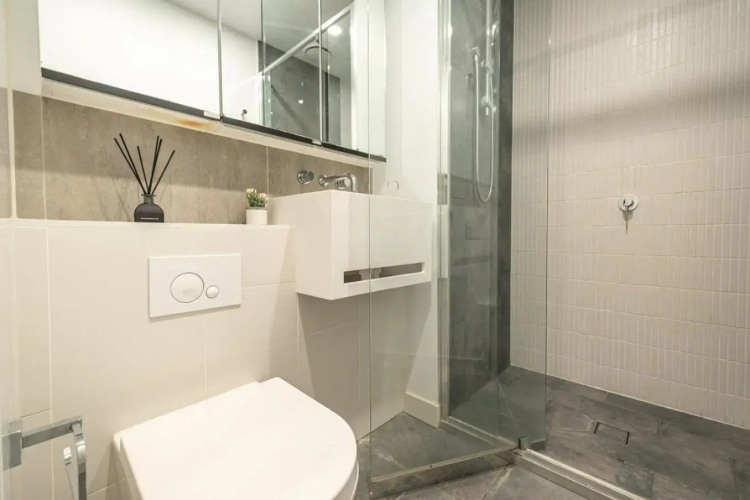 Spectacular High level 2BR apt in Melbourne CBD