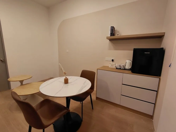 2 Bedrooms Apartment