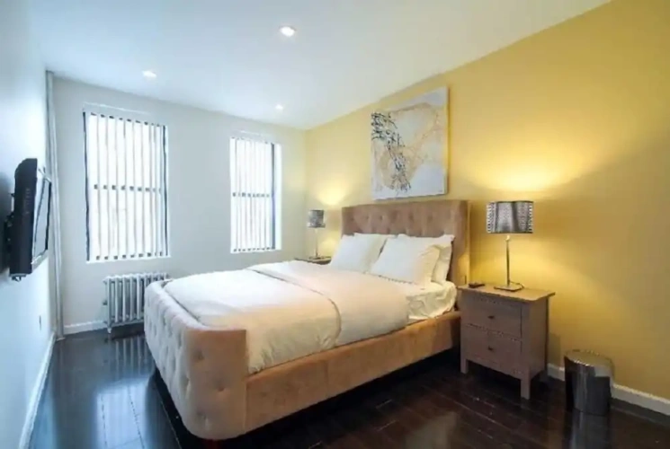 3 Bedrooms Apartment