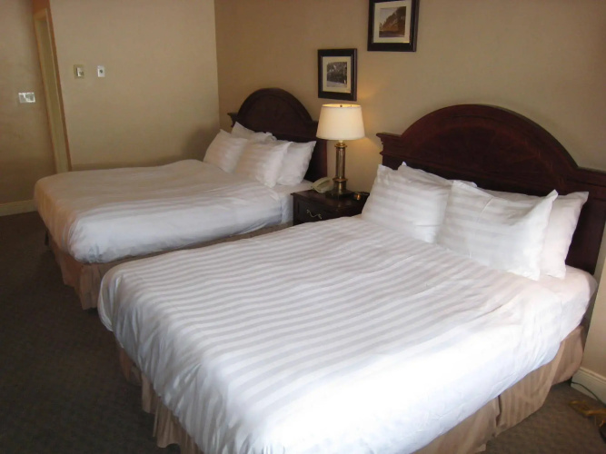 Revelstoke Lodge