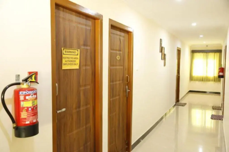 Hotel Amirtham Inn