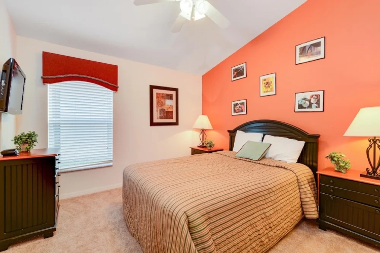 4 Bedrooms Cottage