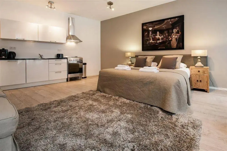 De Pijp Apartment Suites