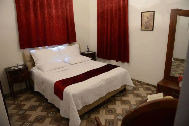 Deluxe Double room with city view
