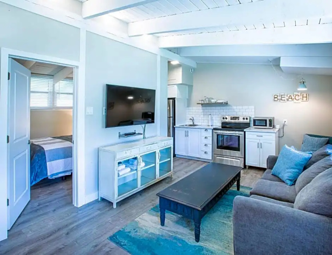 Boutique Suite #6