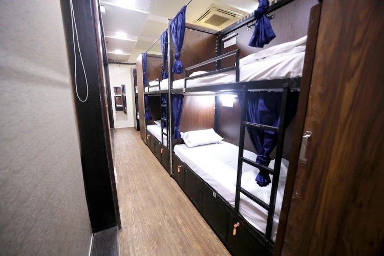 Bed in Dorm with balcony
