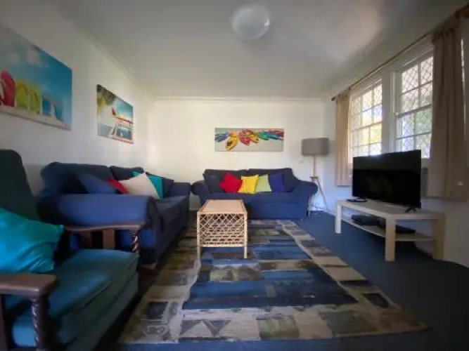 Allamanda House, 3 Willow Street