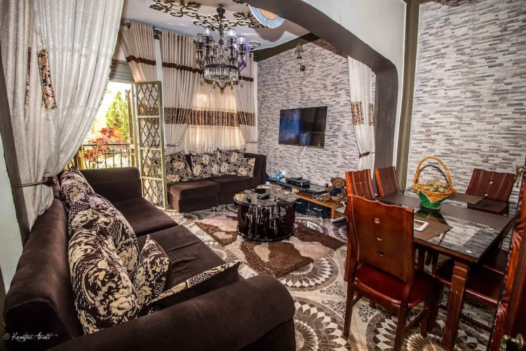 Albert Suites