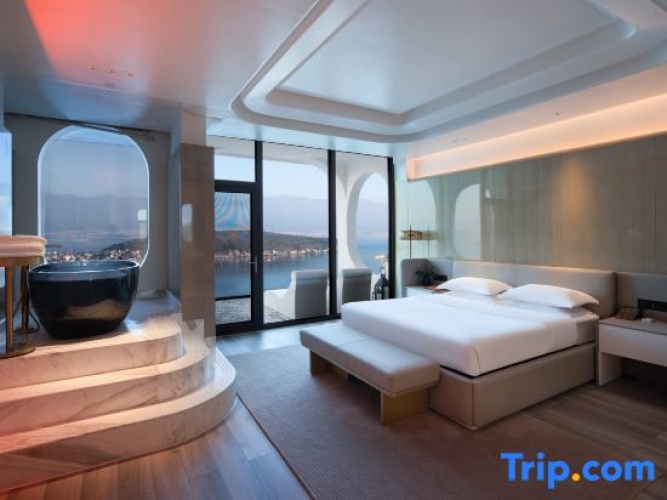 2 Bedrooms Suite with sea view
