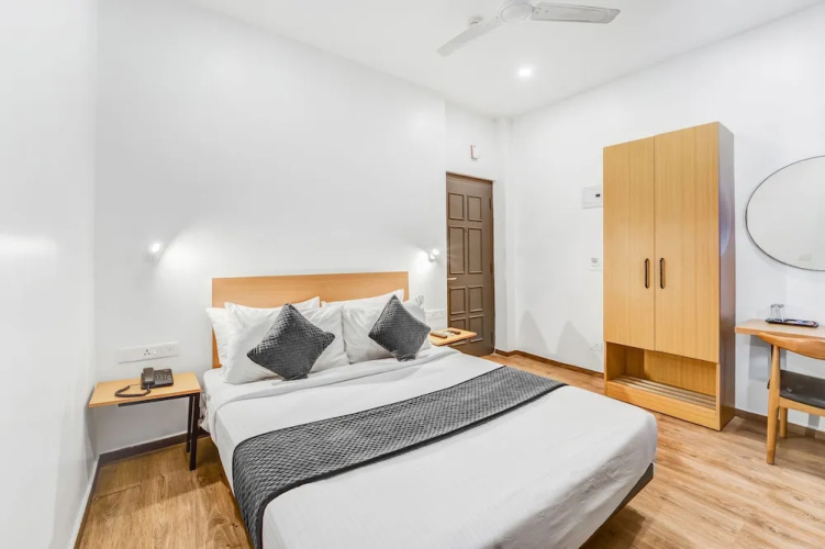 Rohaan Inns - UPAR Hotels Ashok Nagar