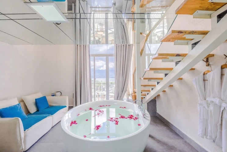 Superior Double room with balcony and with lake view